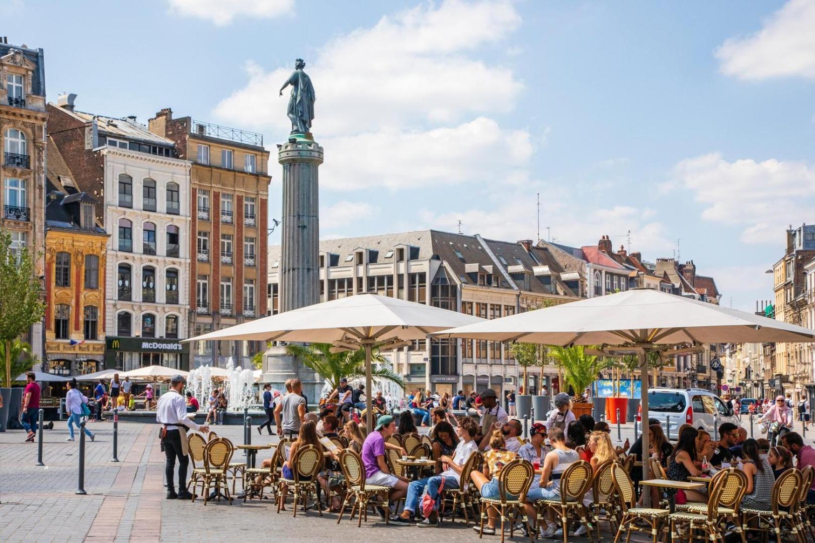 In The Heart Of Old Lille: Rue De La Monnaie Apartment Exterior photo