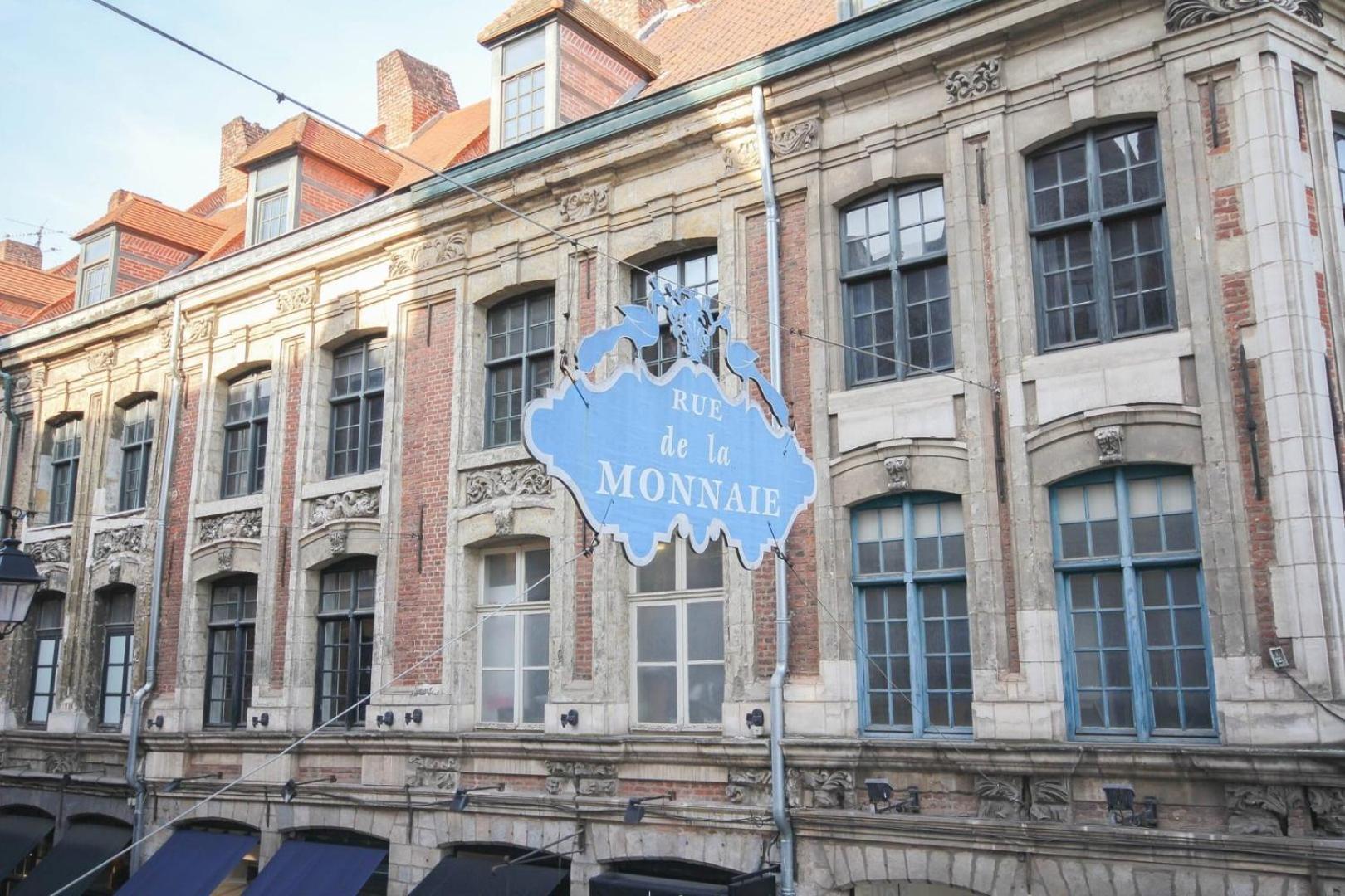 In The Heart Of Old Lille: Rue De La Monnaie Apartment Exterior photo